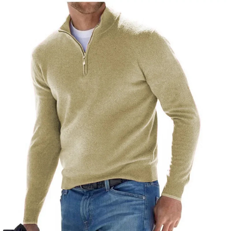 Jersey informal con cuello chimenea y cremallera