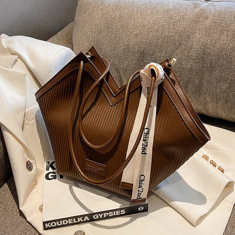 Bolso de mano estilo coreano