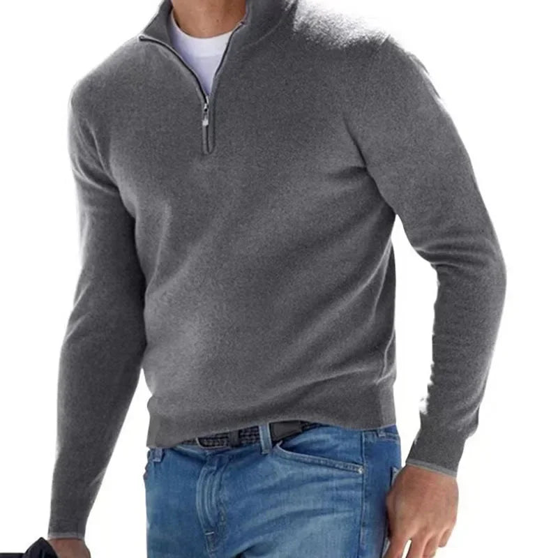 Jersey informal con cuello chimenea y cremallera