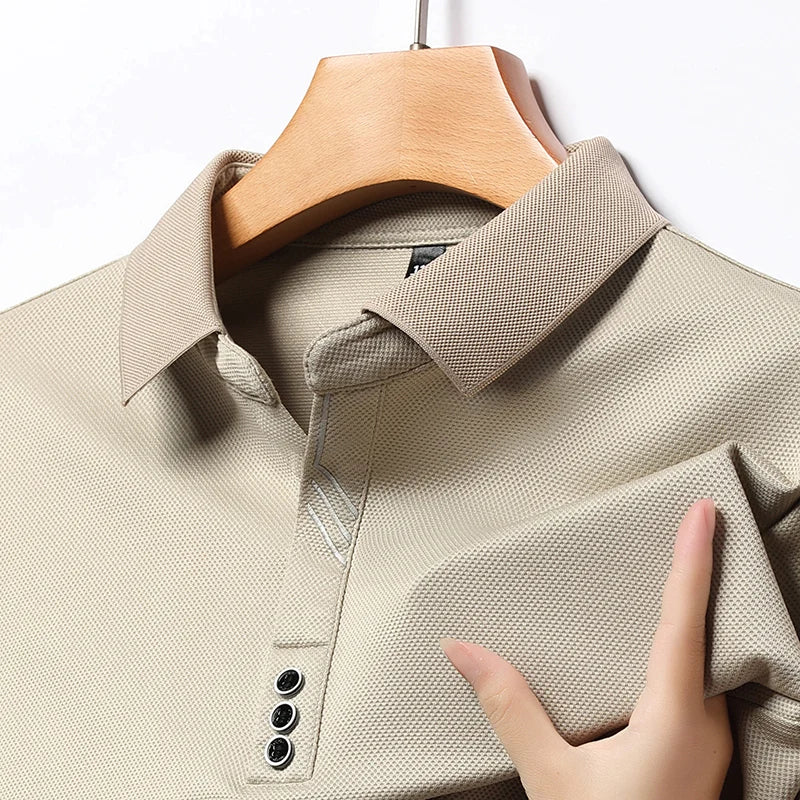 Polo de manga larga con cuello beige para hombre