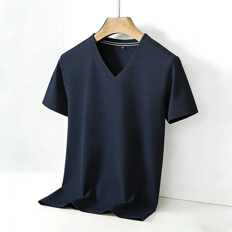 Camiseta para hombre Basic+ transpirable lisa de corte ajustado con cuello en V y manga corta