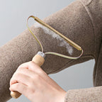 1 Acheté = 1 Offert ! Brosse anti-poils et bouloches