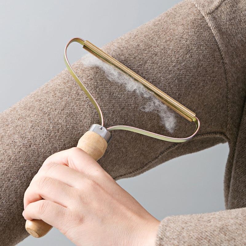 1 Acheté = 1 Offert ! Brosse anti-poils et bouloches
