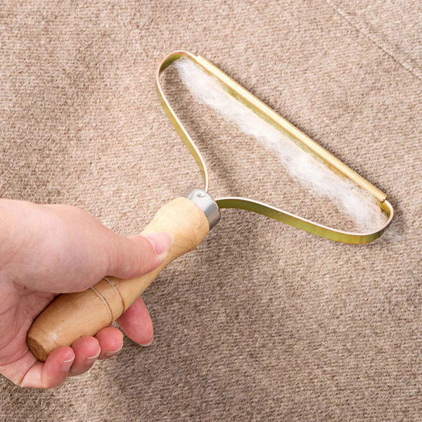 1 Acheté = 1 Offert ! Brosse anti-poils et bouloches